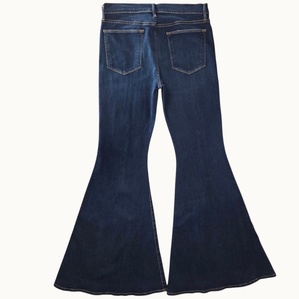 NWT FRAME Le High Super Flare Jean | Made in USA | Dark Indigo Denim - Picture 3 of 7